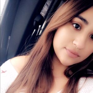 Meet your Posher, Naomi